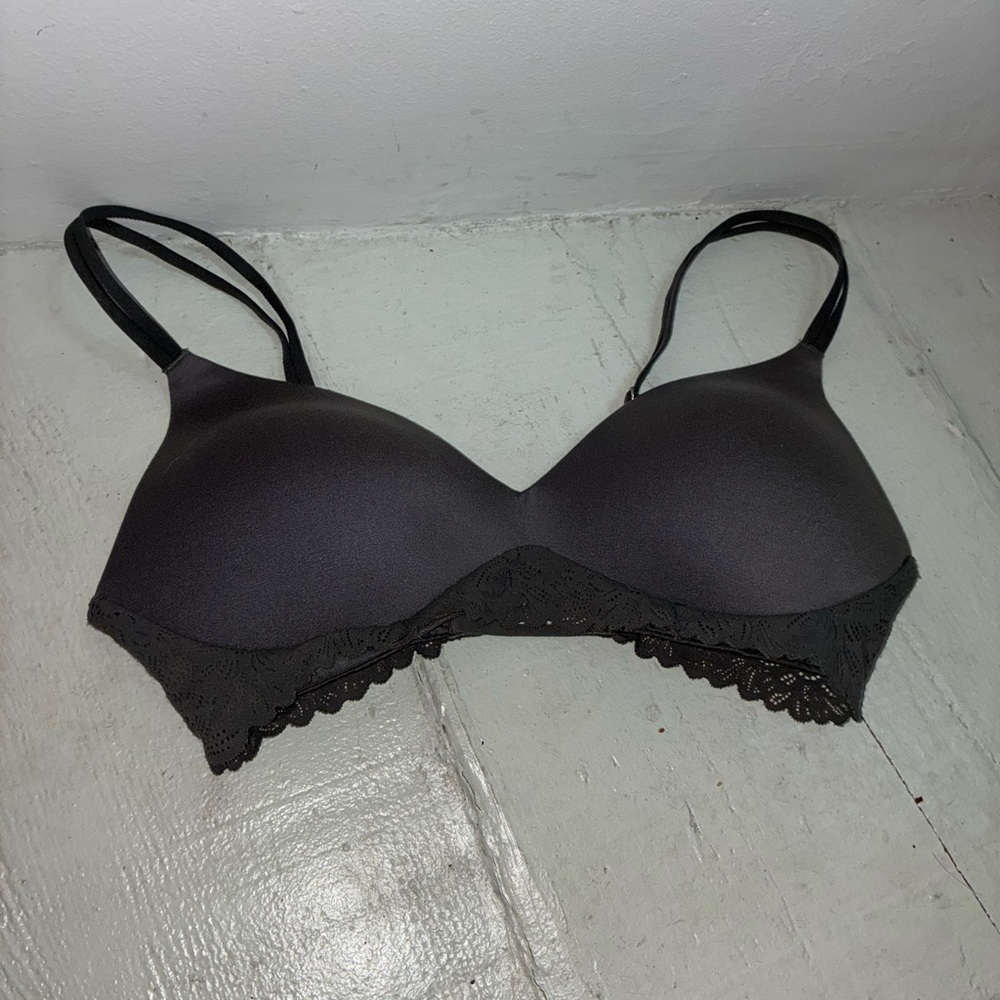 Gray wireless bra